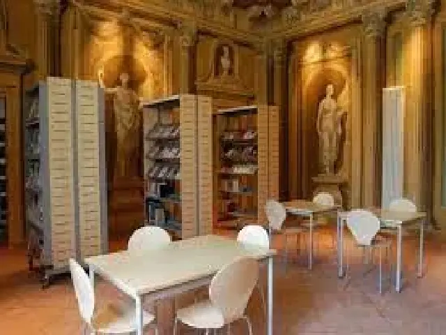 Biblioteca Civica "G. Ambrosoli"